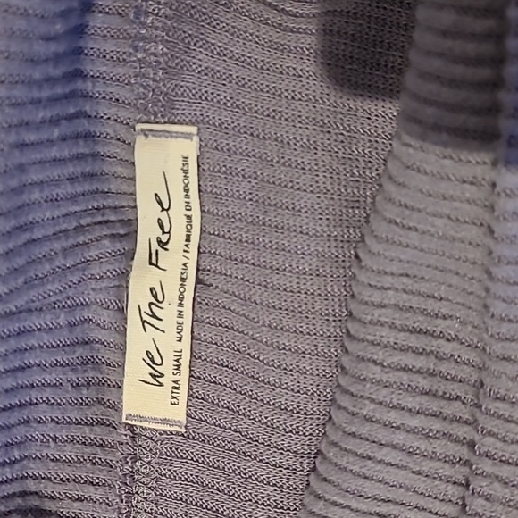 Free People  lavender ribbed oversize top size XS - Picture 2 of 3